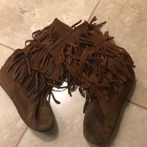 Minnetonka boots